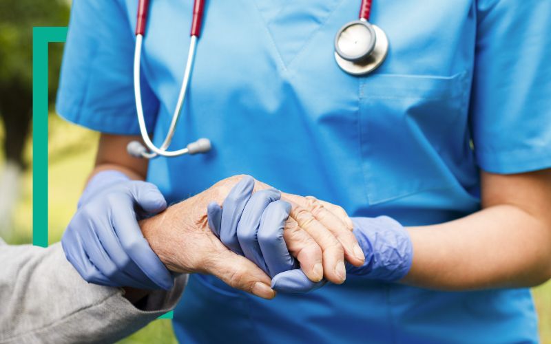 Pflegeassistenz © Barabasa via canva.com